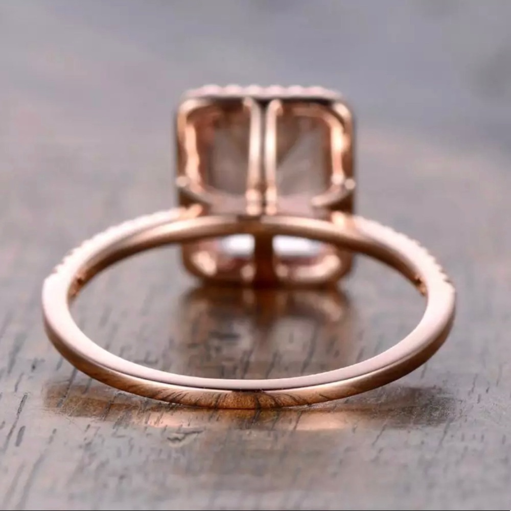✨Massive 18K Square Morganite Ring✨ - Picture 3 of 7